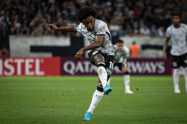 Libertadores Futbol Kupası - Grup Sahnesi: Korintliler ve Deportivo Cali (Kolombiya). 13 Nisan 2022, Sao Paulo, Brezilya: Corinthians ve Deportivo Cali (Kolombiya) arasında oynanan futbol maçı, Libertadores Futbol Kupası 2022 'nin ikinci turu için geçerlidir.