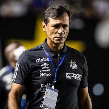 Sudamericana Futbol Kupası - Grup aşaması: Santos ve Universidad Catolica (Ekvador). 13 Nisan 2022, Santos, Sao Paulo, Brezilya: Santos ve Universidad Catolica (Ekvador) arasındaki futbol maçı, Sudamericana Futbol Kupası C Grubu 'nun ikinci turu için geçerlidir.