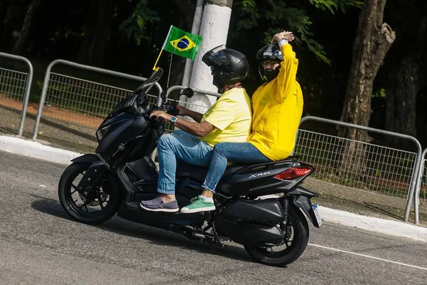 Prezydent Brazylii Bierze Udział Piątkowej Przejażdżce Motocyklem Sao Paulo Kwietnia — Zdjęcie stockowe