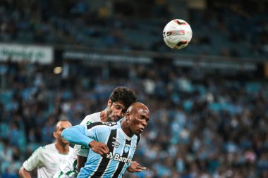 Brezilya Futbol Şampiyonası - İkinci Lig: Gremio ve Chapecoense. 15 Nisan 2022, Porto Alegre, Rio Grande do Sul, Brezilya: Gremio ve Chapecoense arasındaki futbol maçı, Brezilya Futbol Şampiyonası 'nın ikinci turu için geçerlidir.