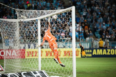 Brezilya Futbol Şampiyonası - İkinci Lig: Gremio ve Chapecoense. 15 Nisan 2022, Porto Alegre, Rio Grande do Sul, Brezilya: Gremio ve Chapecoense arasındaki futbol maçı, Brezilya Futbol Şampiyonası 'nın ikinci turu için geçerlidir.