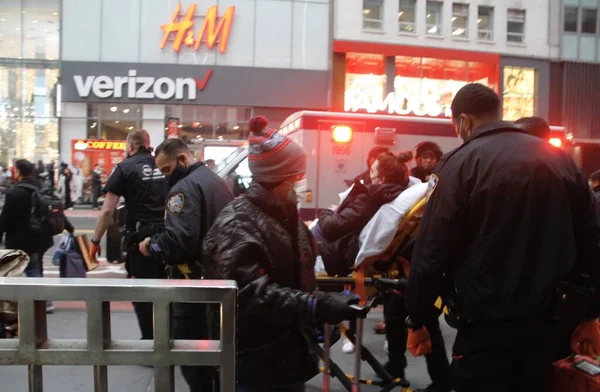 Une Dame Été Poignardée Jambe Droite Métro Herald Square Avril — Photo