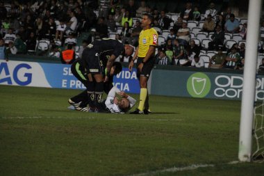 Brezilya Futbol Kupası - 3. aşama: Coritiba, Santos 'a karşı. 20 Nisan 2022, Coritiba, Parana, Brezilya: Coritiba ile Santos arasındaki futbol maçı, Brezilya Futbol Kupası - Üçüncü Aşama, Curitiba, Parana 'daki Couto Pereira Stadyumu' nda Çarşamba günü düzenlendi.