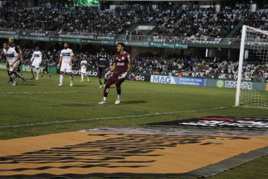 Brezilya Futbol Kupası - 3. aşama: Coritiba, Santos 'a karşı. 20 Nisan 2022, Coritiba, Parana, Brezilya: Coritiba ile Santos arasındaki futbol maçı, Brezilya Futbol Kupası - Üçüncü Aşama, Curitiba, Parana 'daki Couto Pereira Stadyumu' nda Çarşamba günü düzenlendi.