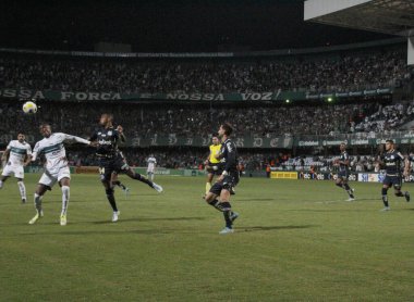 Brezilya Futbol Kupası - 3. aşama: Coritiba, Santos 'a karşı. 20 Nisan 2022, Coritiba, Parana, Brezilya: Coritiba ile Santos arasındaki futbol maçı, Brezilya Futbol Kupası - Üçüncü Aşama, Curitiba, Parana 'daki Couto Pereira Stadyumu' nda Çarşamba günü düzenlendi.