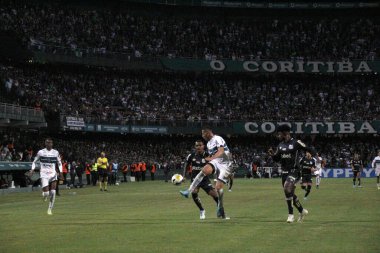 Brezilya Futbol Kupası - 3. aşama: Coritiba, Santos 'a karşı. 20 Nisan 2022, Coritiba, Parana, Brezilya: Coritiba ile Santos arasındaki futbol maçı, Brezilya Futbol Kupası - Üçüncü Aşama, Curitiba, Parana 'daki Couto Pereira Stadyumu' nda Çarşamba günü düzenlendi.