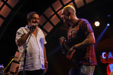 Sao Paulo 'daki Bar Brahma Kutusu' ndaki karnaval sırasında müzik gösterileri. 21 Nisan 2022, Sao Paulo, Brezilya: Ünlü Brezilyalı şarkıcılar, Zeca Pagodinho ve Diogo Nogueira 'nın müzikal şovları ünlü sanatçılar ve kutu bölümünde yer alıyor.