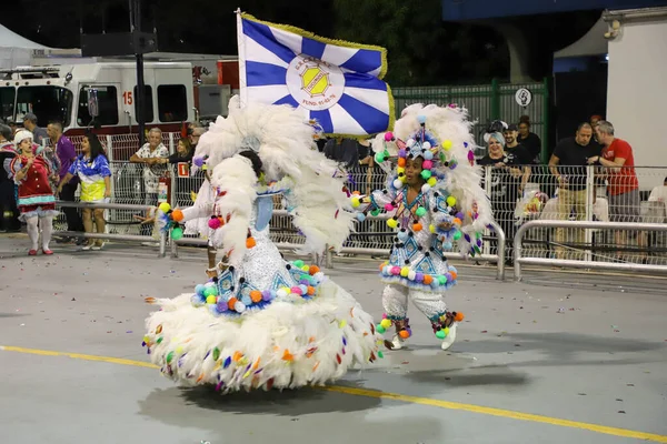 Sao Paulo Karnaval Özel Grubu: Akademik Alay do Tucuruvi Samba Okulu. 22 Nisan 2022, Sao Paulo, Brezilya: Akademicos do Tucuruvi samba okulu geçit töreni Sao Paulo Karnaval Özel Grubu, Anhembi Sambadrome