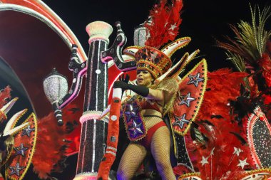 Sao Paulo Karnaval Özel Grubu: Barroca Zona Sul Samba Okulu Geçidi. 24 Nisan 2022, Sao Paulo, Brezilya: Barroca Zona Sul samba okulu geçit töreni Sao Paulo Karnaval Özel Grubu tarafından, Anhembi Sambadrome, Sao Paulo, Pazar günü 