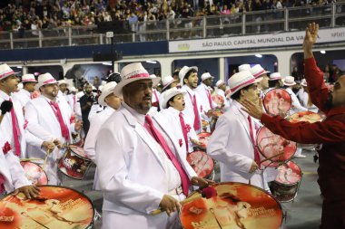 Sao Paulo Karnaval Özel Grubu: Barroca Zona Sul Samba Okulu Geçidi. 24 Nisan 2022, Sao Paulo, Brezilya: Barroca Zona Sul samba okulu geçit töreni Sao Paulo Karnaval Özel Grubu tarafından, Anhembi Sambadrome, Sao Paulo, Pazar günü 