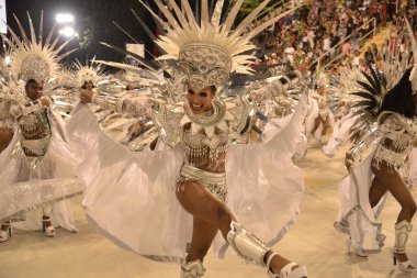 (INT) Rio de Janeiro Karnavalı: Rio de Janeiro Karnavalı Özel Grubu 'nun Imperatriz Leopoldinense samba okulu geçit töreni. 22 Nisan 2022, Rio de Janeiro, Brezilya: Samba okulu Imperatriz Leopoldinense Geçit Töreni