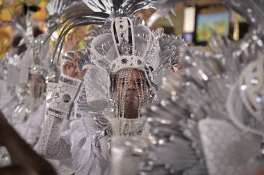 22 Nisan 2022, Rio de Janeiro, Brezilya: Cuma gecesi Rio de Sapucai Sambadrome 'da, Rio de Janeiro Karnavalı Özel Grubu tarafından düzenlenen samba okulu Imperatriz Leopoldinense geçit töreni (22.).