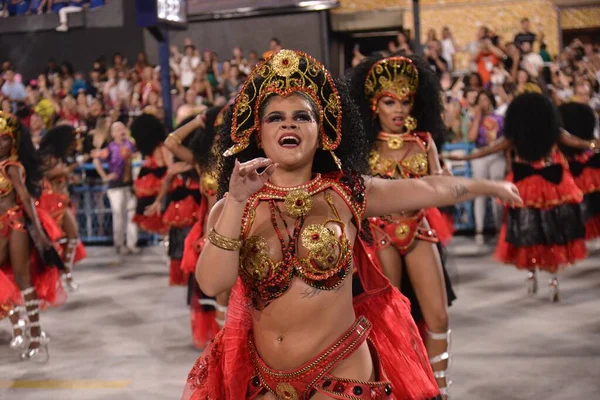 (INT) Rio de Janeiro Karnavalı: Rio de Janeiro Karnavalı 'nın özel grubu tarafından yapılan Salgueiro samba okulu geçit töreni. 23 Nisan 2022, Rio de Janeiro, Brezilya: Rio de Janeiro Karnavalı Özel Grubu tarafından düzenlenen samba okulu Salgueiro Geçidi