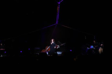 Brezilya 'lı şarkıcı Gal Costa tarafından Pacaembu Kompleksi' ndeki etkinlikler için geçici bir mekanın açılışı sırasında gösterilmiştir. 30 Nisan 2022, Sao Paulo, Brezilya: Gal Costa 'nın etkinlikler için geçici bir uzayın açılışı sırasında yaptığı gösteri