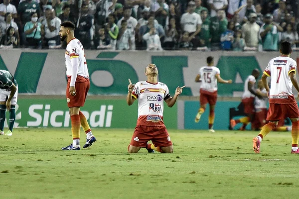 2022年4月30日 ブラジル サンパウロ州バルエリ ブラジルサッカーカップの第三段階の最初の足のために有効なパルメイラスとJuazerenseの間のサッカー試合は 土曜日にサンパウロのバルエリスタジアムで開催されました — ストック写真