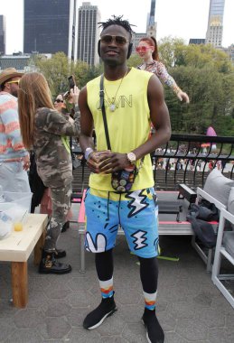 1 Mayıs 2022, New York, ABD: Isaac Igwahi ve Davida Urban, iki Nijeryalı yıldız, New York 'un Wollman Parkı' nda Robot Kalp Bedeli 'nin ikinci ve son günündeydiler.. 