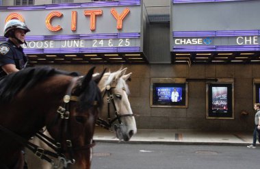 Roberto Carlos USA & Canada Tour . 4 Mayıs 2022, New York, ABD: Brezilyalı ünlü şarkıcı Roberto Carlos, 8 Mayıs 'ta New York' ta düzenlenecek ABD & Kanada turnesi sırasında Radio City Music Hall 'da canlı performans sergileyecek.. 