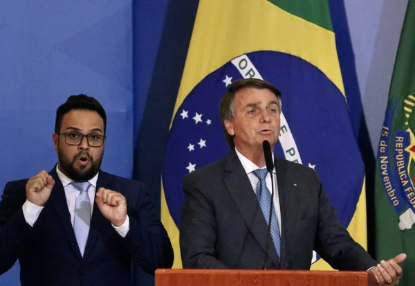 Brazilský Prezident Jair Bolsonaro Během Ceremoniálu Pro Nové Dodávky Programu — Stock fotografie