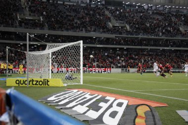 Brezilya Futbol Şampiyonası 2022: Athletico Ceara 'ya karşı. 7 Mayıs 2022, Curitiba, Parana, Brezilya: Arena da Baixada Stadyumu 'nda oynanan Brezilya Futbol Şampiyonası' nın beşinci turu için geçerli olan Athletico Paranaense ve Ceara arasındaki futbol maçı