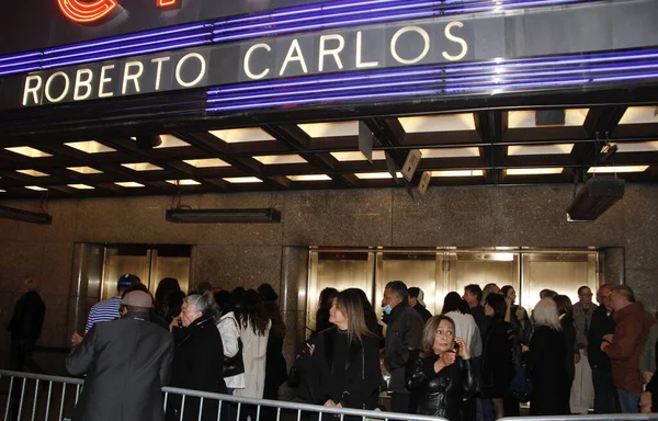 Roberto Carlos Sings Live Mothers Day Radio City Music Hall —  Fotos de Stock