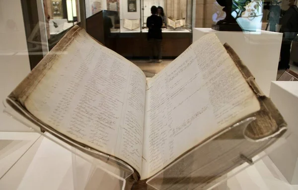 New York Halk Kütüphanesi 'nin Hazineleri: 125 Yaşın Üzerinde Bir Koleksiyon Gösteriliyor. 12 Mayıs 2022, New York, ABD