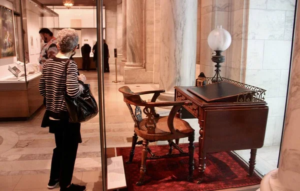 Treasures New York Public Library Showcasing Collection 125 Years Old — Stock Photo, Image
