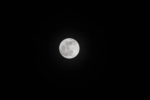 从塞阿拉州福塔莱萨市看到的月蚀 2022年5月16日 巴西塞阿拉 福塔莱萨 巴西拥有周日晚 15日 之间发生的月全食的特权 — 图库照片