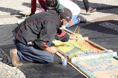 Curitiba 'daki XV Street Boardwalk' un 50. yıldönümü. 19 Mayıs 2022, Curitiba, Parana, Brezilya: Curitiba şehir merkezindeki ünlü Calcadao da Rua XV (XV Street Boardwalk) üzerinde yaya hareketi