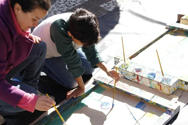 Curitiba 'daki XV Street Boardwalk' un 50. yıldönümü. 19 Mayıs 2022, Curitiba, Parana, Brezilya: Curitiba şehir merkezindeki ünlü Calcadao da Rua XV (XV Street Boardwalk) üzerinde yaya hareketi