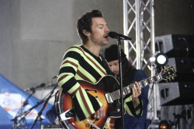 Harry Styles on NBC Todays Citi Summer Concert Series at Rockefeller Center. May 19, 2022, New York, USA: The GRAMMY winning global superstar  Harry Styles