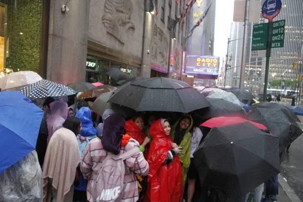 Harry Styles, NBC 'de bugün Rockefeller Center' da Citi Yaz Konser Serisi 'nde. 19 Mayıs 2022, New York, ABD: The GRAMMY küresel süperstar Harry Styles