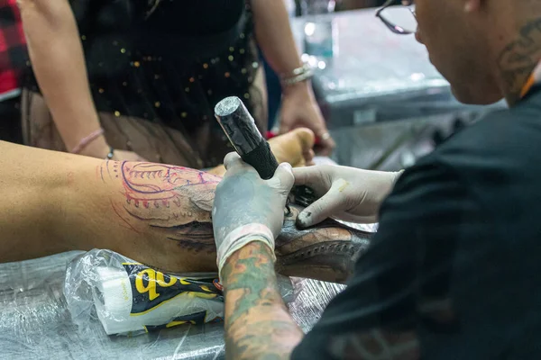 Dövme Haftası 2022 Rio de Janeiro 'daki Sul America Kongre Merkezi' nde düzenlenmektedir. 20 Mayıs 2022, Rio de Janeiro, Brezilya: İki yıllık koronavirüs salgınından sonra, Tattoo Week Rio de Janeiro 'ya geri döndü