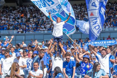 Brezilya Futbol Şampiyonası - İkinci Lig: Cruzeiro Sampaio Correa 'ya karşı. Cruzeiro ve Sampaio Correa arasında oynanan futbol maçı, Brezilya Futbol - İkinci Lig, Mineirao Stadyumu, Mino Horizonte, Minas Gerais 'te yapıldı.