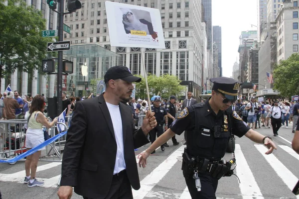 Palestinos Protestan Contra Israelíes Desfile Israel 2022 Mayo 2022 Nueva —  Fotos de Stock