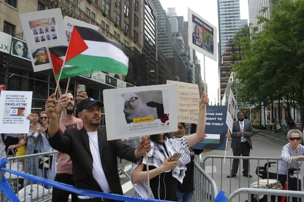 Palestinierna Protesterar Mot Israelerna Vid Israels Parad 2022 Maj 2022 — Stockfoto