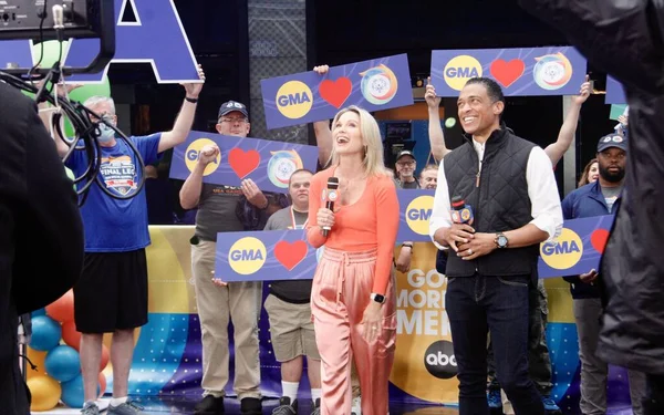 ABC Günaydın Amerika programında 2022 Özel Olimpiyatlar için Meşale Koşusu Son Bacak. 24 Mayıs 2022, New York, ABD: 2022 Özel Olimpiyatlar için Meşale Çalıştırma Son Bacağı)