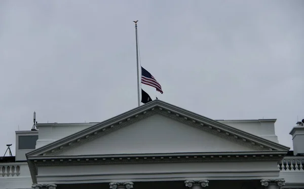 Flags Réduit Moitié Personnel Maison Blanche Qui Concerne Les Victimes — Photo