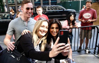 New York 'ta Anma Günü' nde Fox ve Arkadaşları Programı. 30 Mayıs 2022, New York, ABD: Joey Jones deniz ampüte savaş gazisi ve Fox News bağışçısı hafta sonu yemek bölümünde Fox ve Friends programına katıldı 