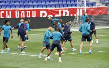 Ekvador Teknik Direktörü, Ekvador ve Nijerya futbol dostları arasında basın toplantısı düzenliyor. 1 Haziran 2022, New Jersey, ABD: Ekvador koçu Gustavo Alfaro, Mena Israel Delgado 'nun katılımıyla bir basın toplantısı düzenledi.