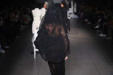SPFW 'nin 53. baskısı - Ponto Firme Projesi - 22 / 23 Bahar Koleksiyonu. 1 Haziran 2022, Sao Paulo, Brezilya: 53. SPFW defilesinin Ponto Firme Projesi