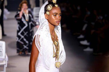 SPFW 'nin 53. baskısı - Ponto Firme Projesi - 22 / 23 Bahar Koleksiyonu. 1 Haziran 2022, Sao Paulo, Brezilya: 53. SPFW defilesinin Ponto Firme Projesi