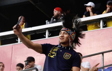 Ekvador, Nijerya 'ya karşı Red Bull Arena' da futbol dostu. 2 Haziran 2022, New Jersey, ABD: Ekvador taraftarları, New Jersey 'deki Red Bull Arena' da oynanan Ekvador-Nijerya maçı sırasında sayıca Nijeryalı rakiplerini geride bıraktılar. Bilet.