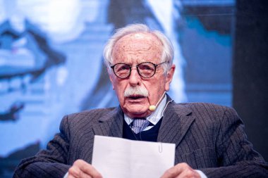 (Uluslararası Özgürlük Konferansı Sao Paulo 'daki uzmanları bir araya getirdi. 3 Mayıs 2022, Sao Paulo, Brezilya: Modesto Carvalhosa, hukukçu - Thamea Danelon, Adalet Bakanı ve Ludmila Lins Grilo, yargıç, Internatio 'nun ikinci kuruluna katılın.