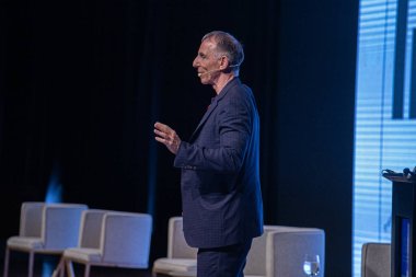 Alman yazar Rainer Zitelmann Sao Paulo 'daki Uluslararası Özgürlük Konferansı' nda bir konferans sırasında. 3 Haziran 2022, Sao Paulo, Brezilya: Alman yazar Rainer Zitelmann 1.