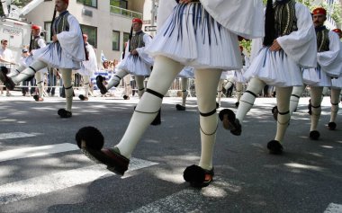 New York 'ta Yunan Bağımsızlık Günü Geçidi. 5 Haziran 2022, New York, ABD: COVID-19 salgını nedeniyle iki yıl aradan sonra, Yunan Bağımsızlık Günü Geçidi Pazar günü tekrar Beşinci Cadde 'ye döner (05)). 