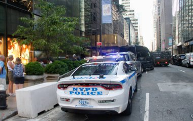 Donald Trump, New York 'taki Trump Tower' a Sürpriz Bir Ziyaret Yaptı. 6 Haziran 2022, New York, ABD: ABD 'nin 45. Başkanı Donald Trump, bu sabah New York, Beşinci Cadde' deki Trump Tower 'dan çıkarken görüldü.