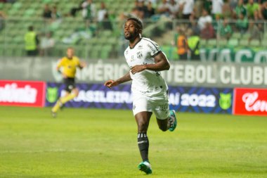 Brezilya Futbol Şampiyonası: Amerika-MG Ceara 'ya karşı. 8 Haziran 2022, Belo Horizonte, Minas Gerais, Brezilya: Independencia Stadyumu 'nda düzenlenen Brezilya Futbol Şampiyonası' nın 10. turu için geçerli olan Amerika-MG ve Ceara arasındaki futbol maçı