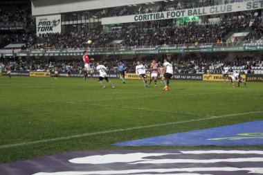 Brezilya Futbol Şampiyonası: Coritiba, Sao Paulo 'ya karşı. 9 Haziran 2022, Curitiba, Parana, Brezilya: Coritiba ile Sao Paulo arasındaki futbol maçı, Brezilya Futbol Şampiyonası 'nın 10. turu için geçerli, Couto Pereira stadyumunda yapıldı.