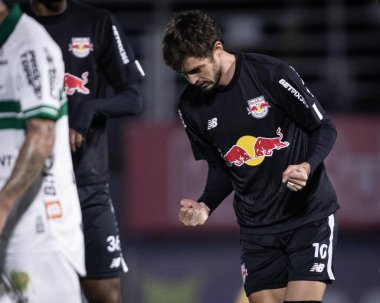 Brezilya Futbol Şampiyonası: Red Bull Bragantino Coritiba 'ya karşı. 15 Haziran 2022, Braganca Paulista, Sao Paulo, Brezilya: Brezilya Futbol Şampiyonası 'nın 12. turu için geçerli olan Red Bull Bragantino ve Coritiba arasındaki futbol maçı