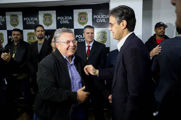 サンパウロ州知事と当局は 麻薬取引と戦う警察であるDenarc博物館の開会式に参加します 2022年6月15日ブラジル サンパウロ州 サンパウロ州知事ロドリゴ ガルシア 副代議員オリム — ストック写真